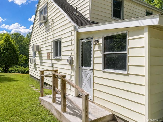 19 East Avenue, Walden, NY 12586