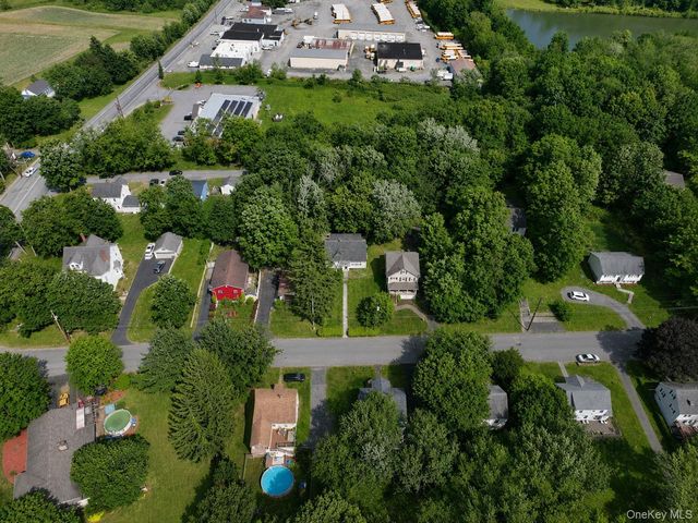 19 East Avenue, Walden, NY 12586