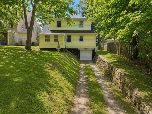 19 East Avenue, Walden, NY 12586