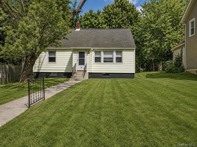 19 East Avenue, Walden, NY 12586