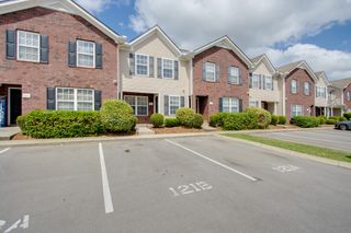 121 Oak Valley Cir, Smyrna, TN 37167