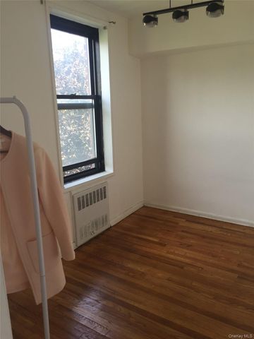 6395 Austin Street 4C, Rego Park, NY 11374