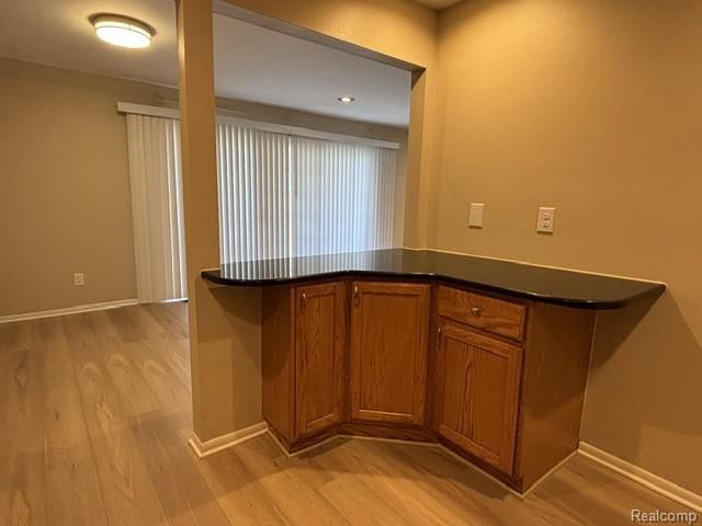 433 Fox Hills Drive, Bloomfield Hills, MI 48304
