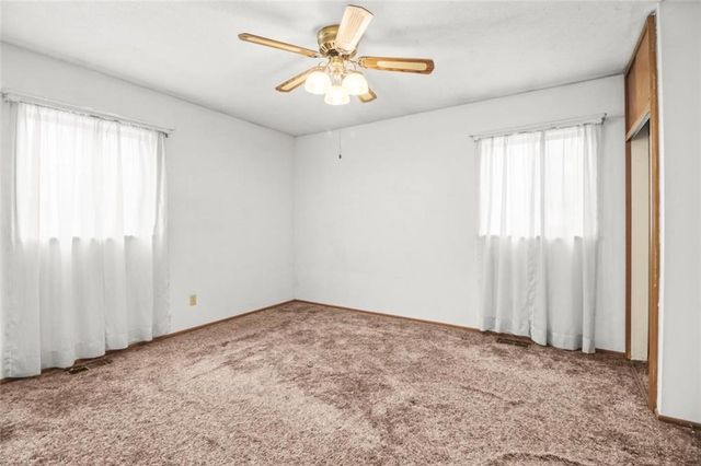 18924 E 6th Street N, Independence, MO 64056