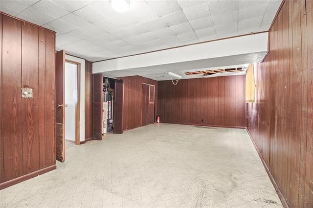 18924 E 6th Street N, Independence, MO 64056