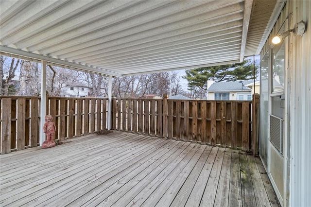 18924 E 6th Street N, Independence, MO 64056