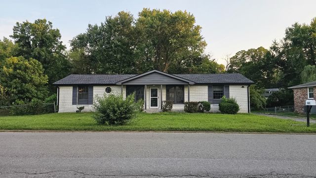 3227 Cloverwood Dr, Nashville, TN 37214