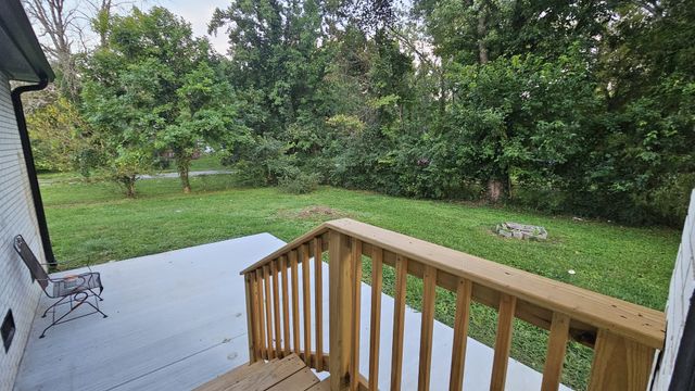 3227 Cloverwood Dr, Nashville, TN 37214