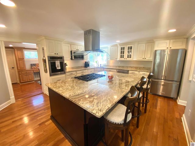 245 Herzog Lane, Paducah, KY 42003