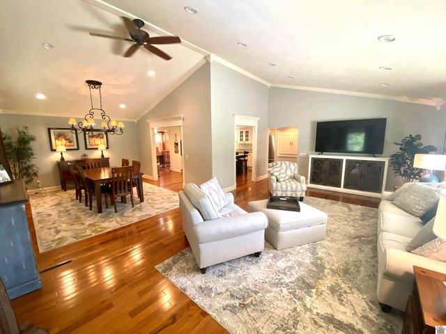 245 Herzog Lane, Paducah, KY 42003