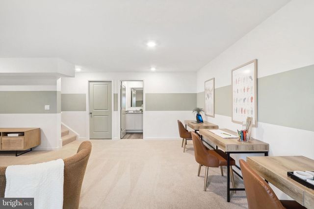 137 WOODFORD DR, Stephens City, VA 22655