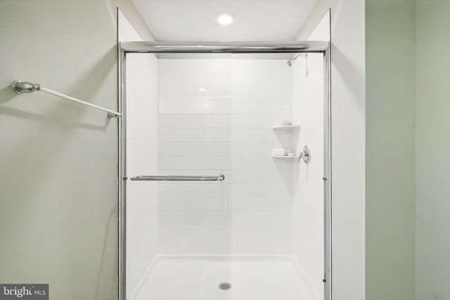 137 WOODFORD DR, Stephens City, VA 22655