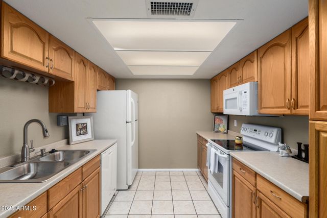 1051 S DOBSON Road 74, Mesa, AZ 85202