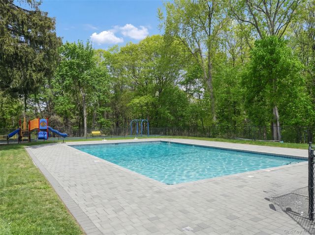 36 Oakcrest Lane, Hastings-on-hudson, NY 10706