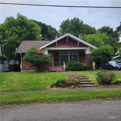 271 Fenway Drive, Syracuse, NY 13224
