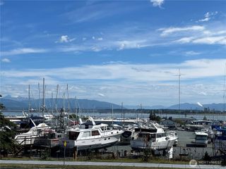 3120 R Avenue #3, Anacortes, WA 98221