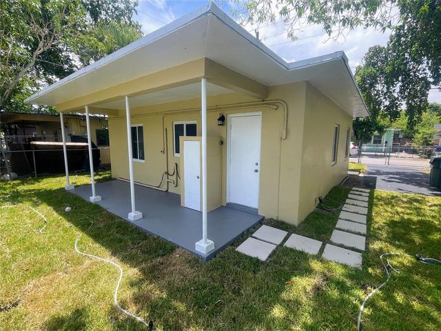 712 NW 17th Avenue, Fort Lauderdale, FL 33311