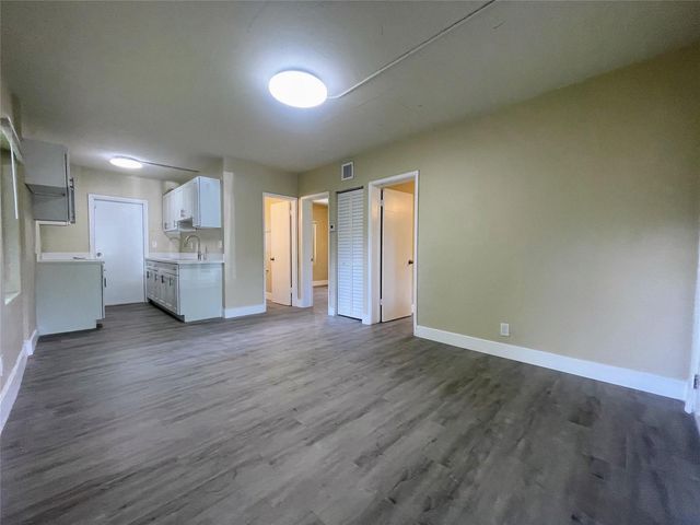 712 NW 17th Avenue, Fort Lauderdale, FL 33311