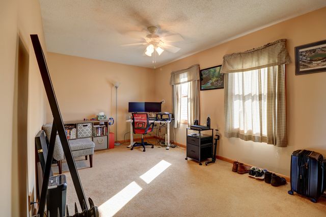 1902 19th Avenue, Sterling, IL 61081