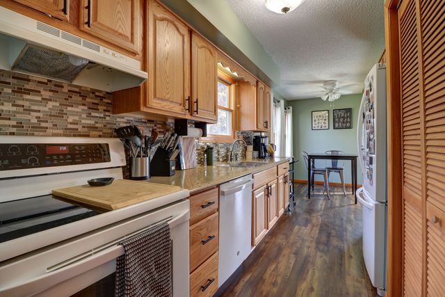 1902 19th Avenue, Sterling, IL 61081