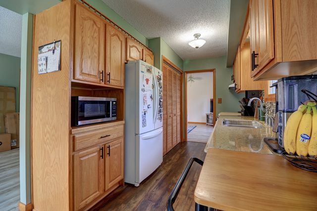 1902 19th Avenue, Sterling, IL 61081