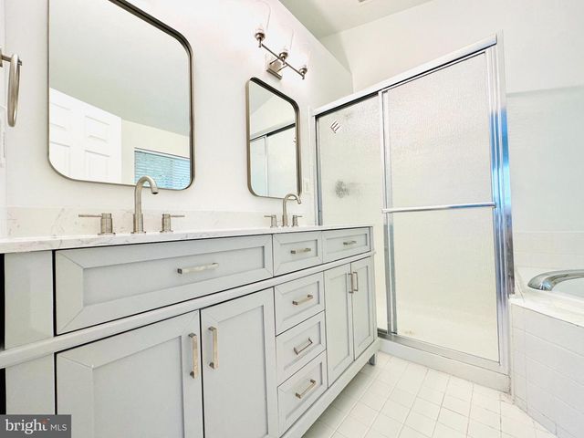4609 BUCKHORN RDG, Fairfax, VA 22030