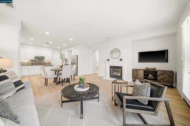 1190 Bellingham Sq, San Ramon, CA 94582