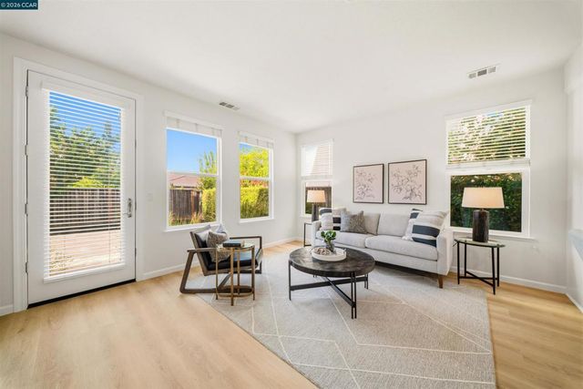 1190 Bellingham Sq, San Ramon, CA 94582