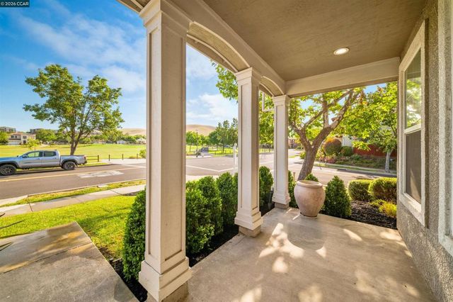 1190 Bellingham Sq, San Ramon, CA 94582