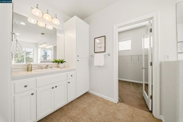 1190 Bellingham Sq, San Ramon, CA 94582