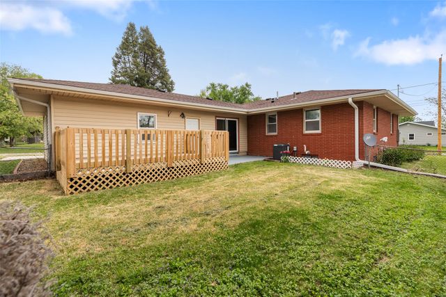 3300 SE 8th Street, Des Moines, IA 50315