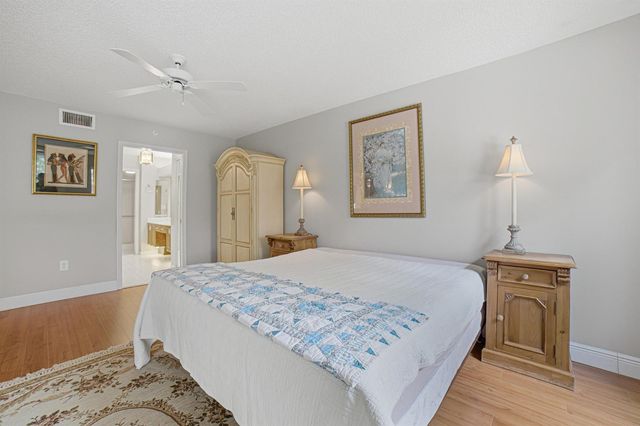 7643 Granville Drive 210, Tamarac, FL 33321