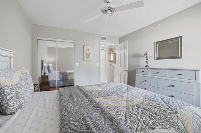 7643 Granville Drive 210, Tamarac, FL 33321