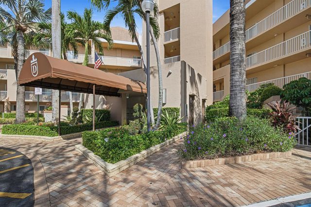 7643 Granville Drive 210, Tamarac, FL 33321