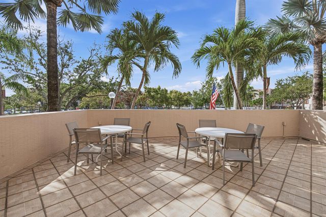 7643 Granville Drive 210, Tamarac, FL 33321