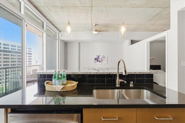 44 Peachtree Place NE 1527, Atlanta, GA 30309
