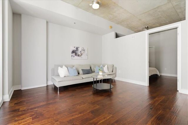 44 Peachtree Place NE 1527, Atlanta, GA 30309