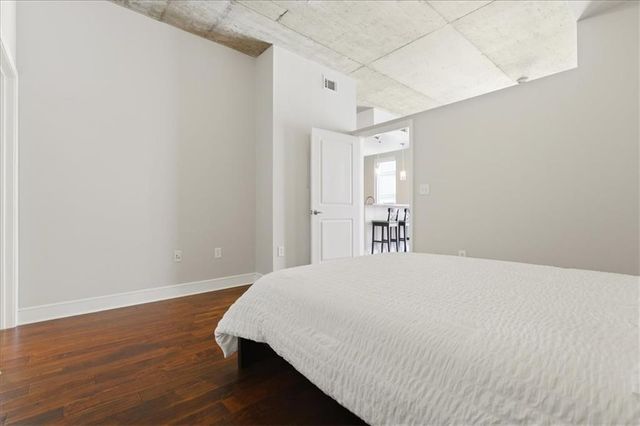 44 Peachtree Place NE 1527, Atlanta, GA 30309