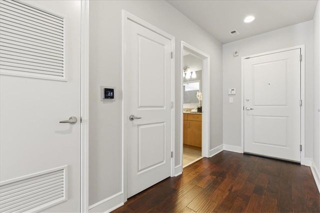 44 Peachtree Place NE 1527, Atlanta, GA 30309