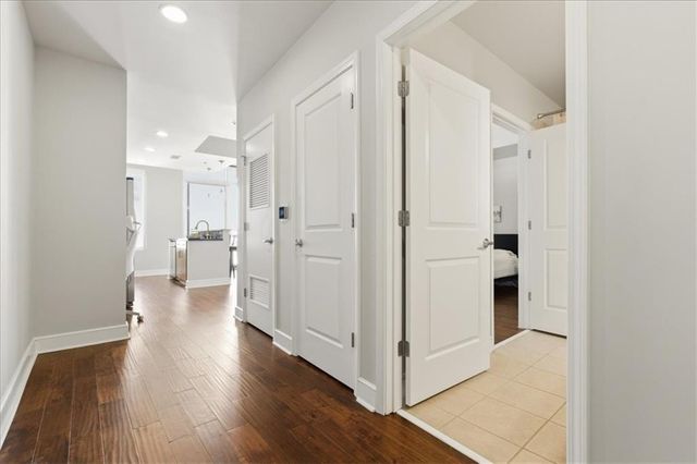 44 Peachtree Place NE 1527, Atlanta, GA 30309