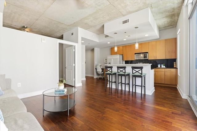 44 Peachtree Place NE 1527, Atlanta, GA 30309