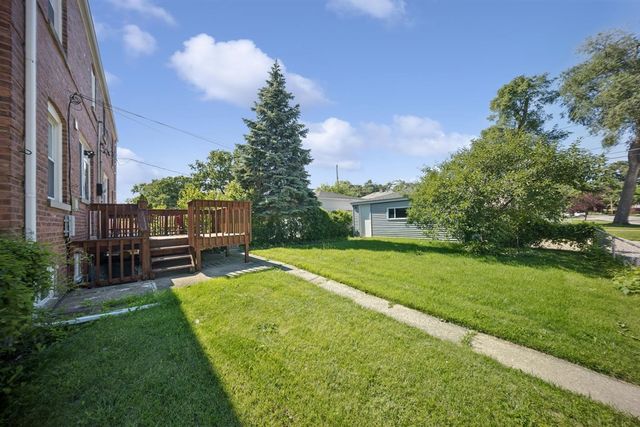 1798 Howard Avenue, Des Plaines, IL 60018