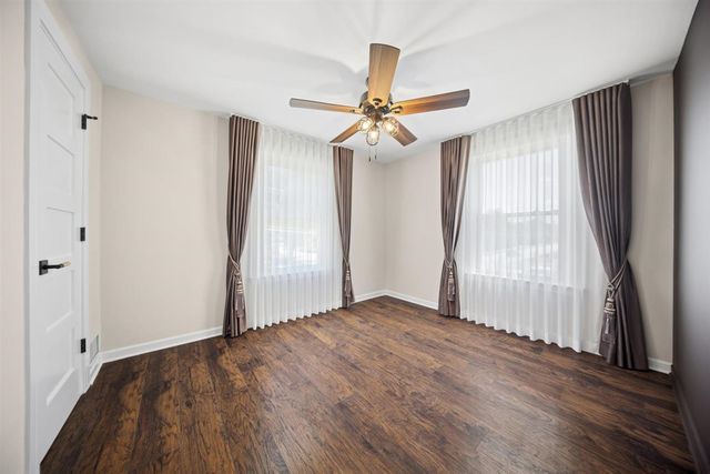 1798 Howard Avenue, Des Plaines, IL 60018