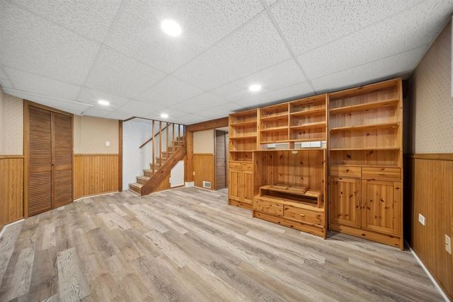 1798 Howard Avenue, Des Plaines, IL 60018