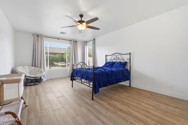 2841 E CARLA VISTA Drive, Chandler, AZ 85225