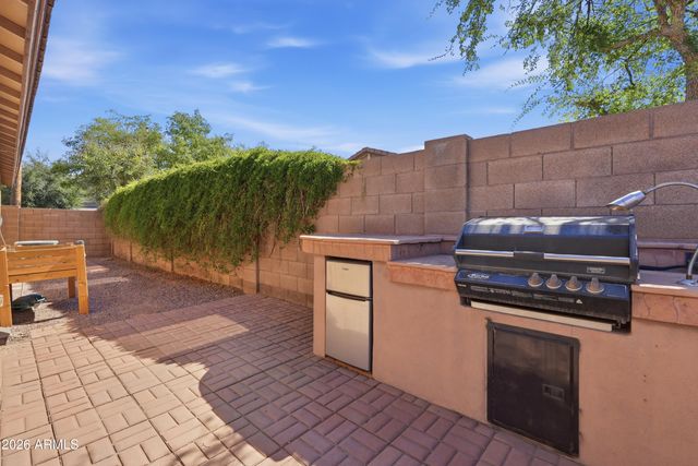 2841 E CARLA VISTA Drive, Chandler, AZ 85225
