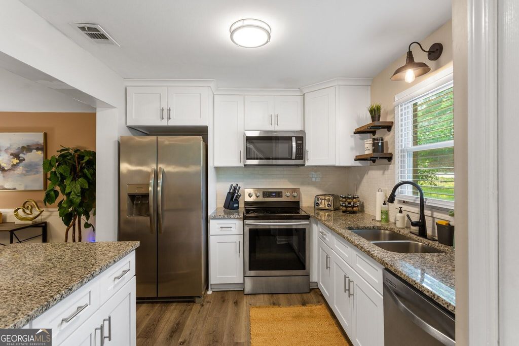 169 Willow Stream Court 169, Roswell, GA 30076 — photo 5