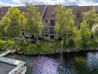 51 River Front Dr Apt 3, Manchester, NH 03102