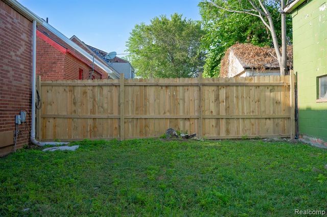19126 Stotter Street, Detroit, MI 48234