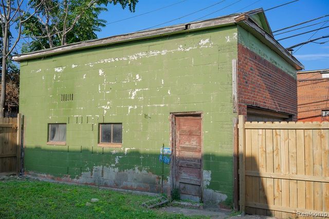 19126 Stotter Street, Detroit, MI 48234